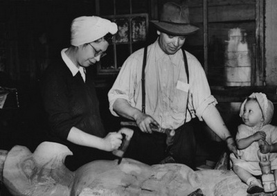 Ellen Neel, Kwakiutl Artist. Carving